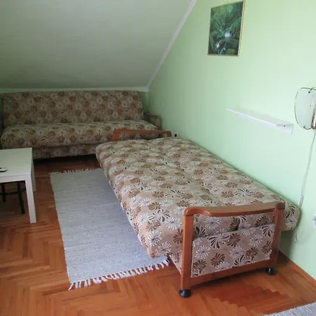 Holiday home Vizkoezeli Nyaralo 6 Fo Reszere Velencen Vce-7 Buhinpuszta