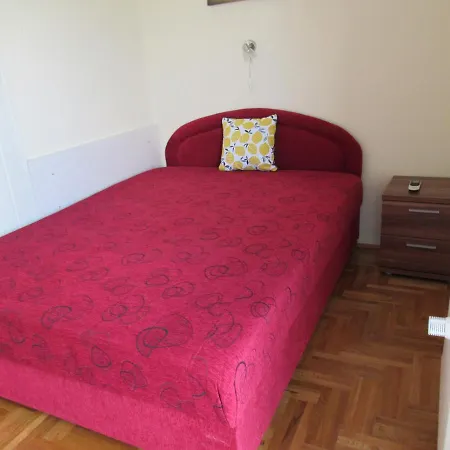 Vizkoezeli Nyaralo 6 Fo Reszere Velencen Vce-7 Buhinpuszta