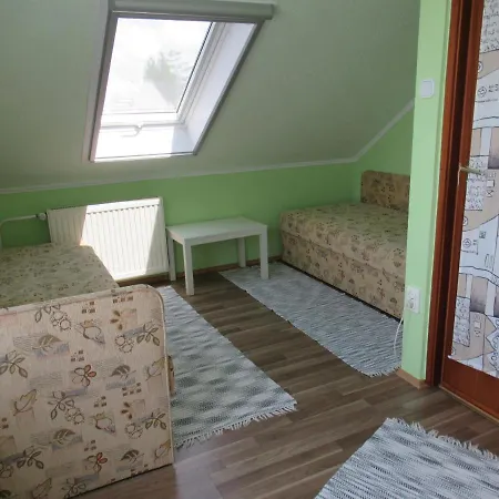 Vizkoezeli Nyaralo 6 Fo Reszere Velencen Vce-7 Vakantiehuis *